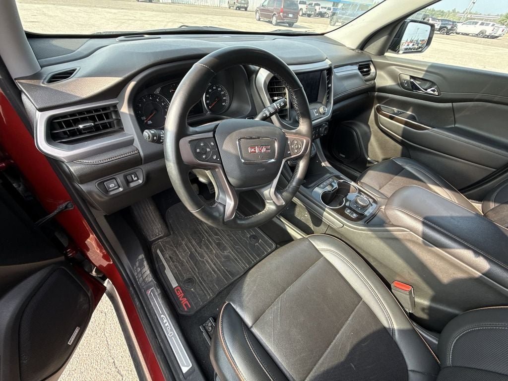 2023 GMC Acadia AT4