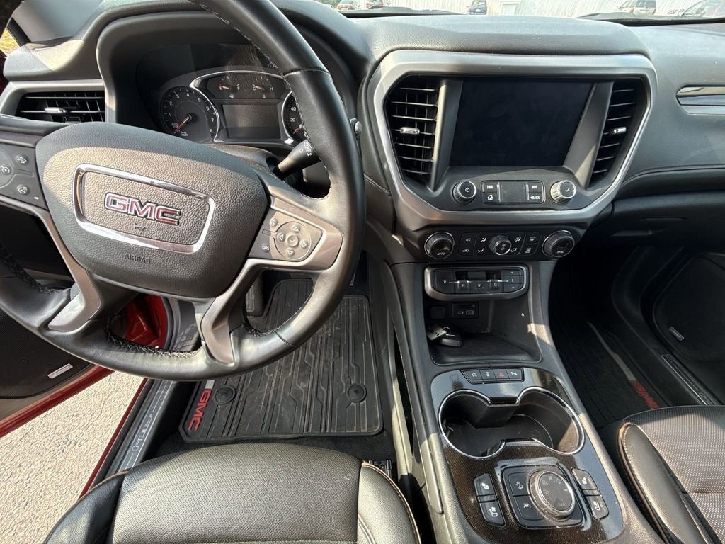 2023 GMC Acadia AT4