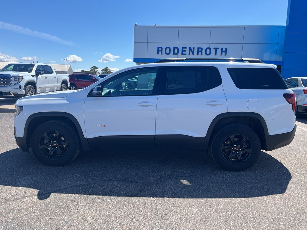 2023 GMC Acadia AT4