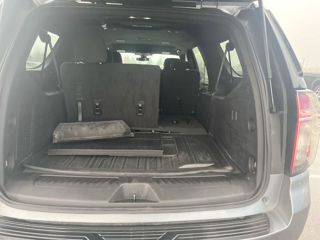 2022 Chevrolet Suburban LS