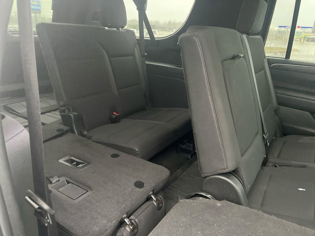 2022 Chevrolet Suburban LS