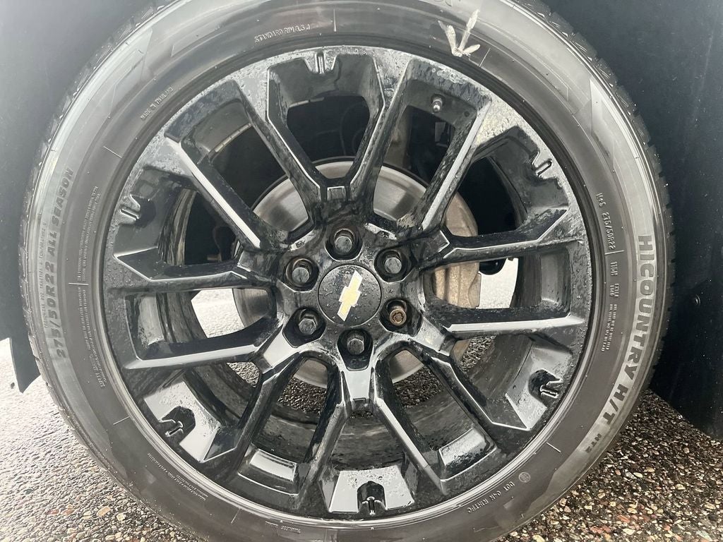 2022 Chevrolet Suburban LS