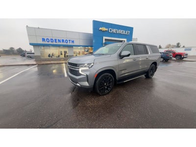 2022 Chevrolet Suburban LS