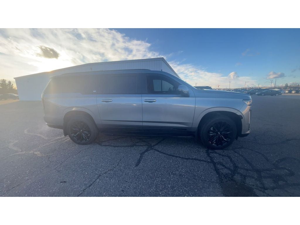 2023 Cadillac Escalade ESV Premium Luxury