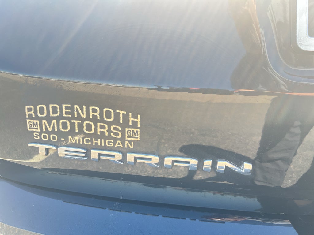 2023 GMC Terrain Denali