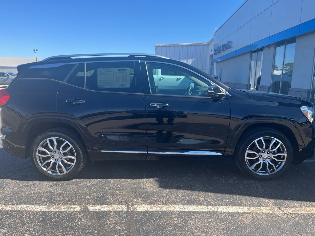 2023 GMC Terrain Denali