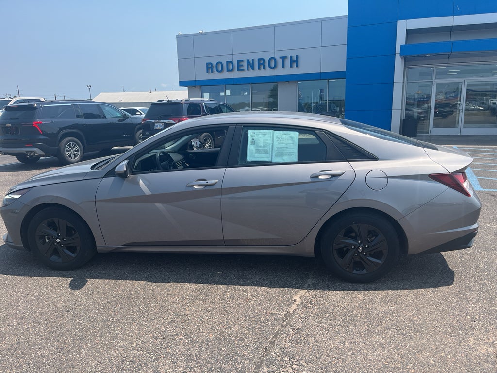 2023 Hyundai Elantra SEL